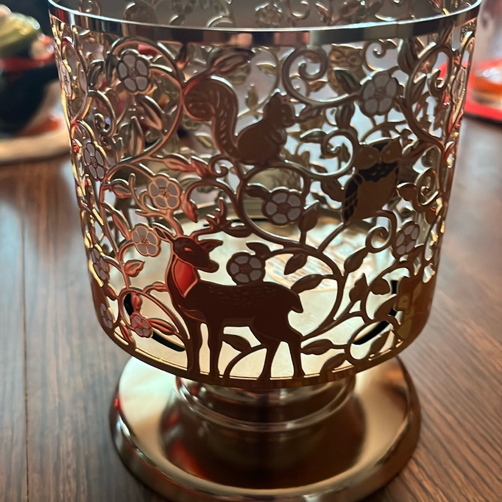 Bbw brand new three wick holder never used